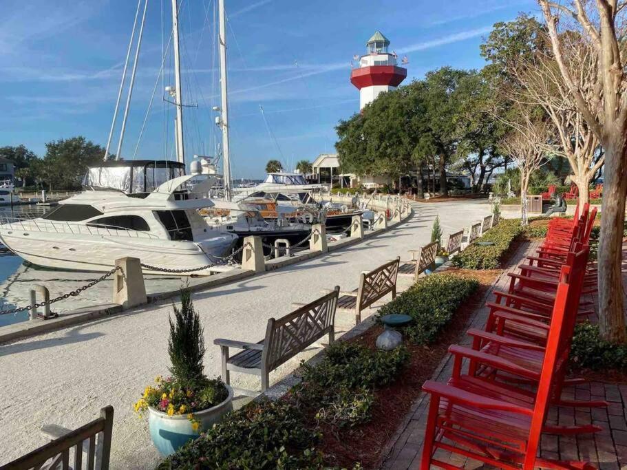 In The Heart Of Harbour Town 2Br 2Ba Pool Access Close To Beach Hilton Head Island Eksteriør billede