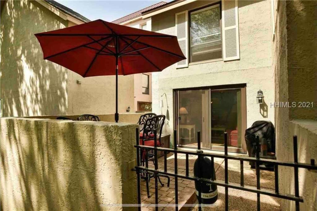 In The Heart Of Harbour Town 2Br 2Ba Pool Access Close To Beach Hilton Head Island Eksteriør billede