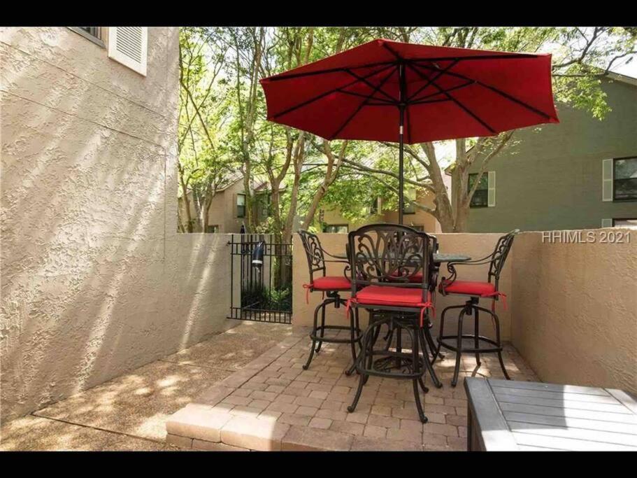In The Heart Of Harbour Town 2Br 2Ba Pool Access Close To Beach Hilton Head Island Eksteriør billede